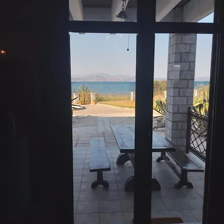 Astros Pool & Sea
